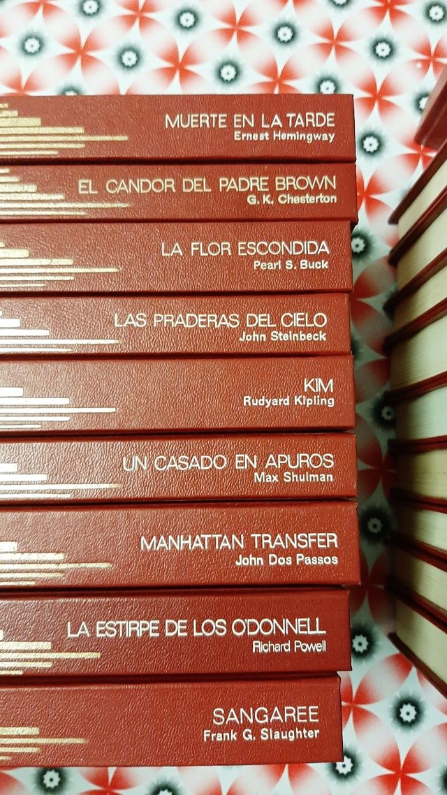 18 volúmenes Lit. Univ. s.XX