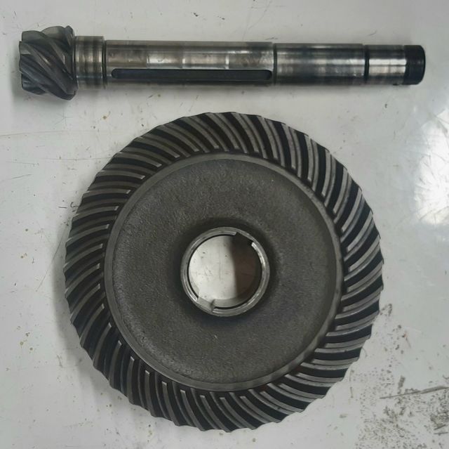 DEUTZ D4006 GRUPO CÓNICO 