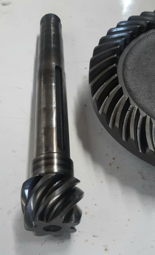 DEUTZ D4006 GRUPO CÓNICO 