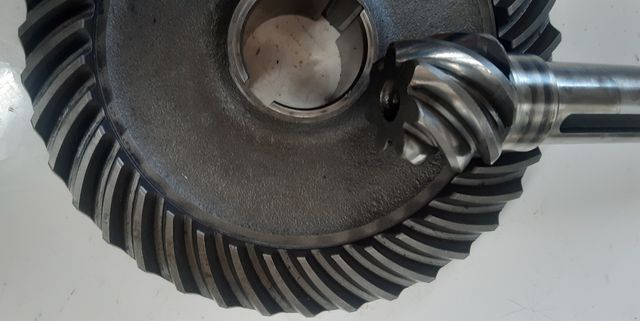 DEUTZ D4006 GRUPO CÓNICO 