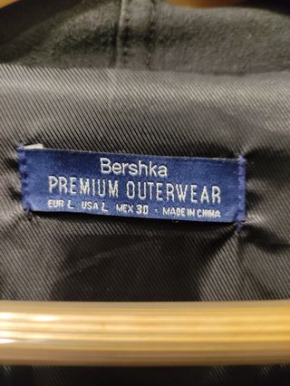 Cazadora de ante Bershka