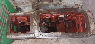 DEUTZ D 4006 CARCASA CAJA CAMBIOS Y DIFERENCIAL 