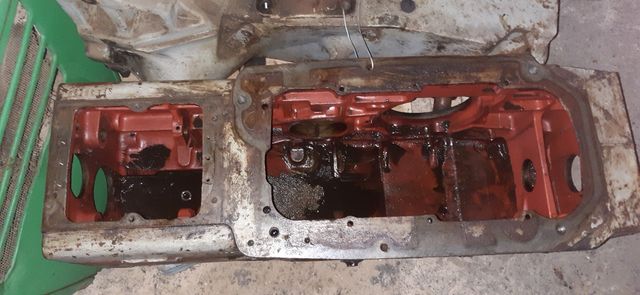 DEUTZ D 4006 CARCASA CAJA CAMBIOS Y DIFERENCIAL 