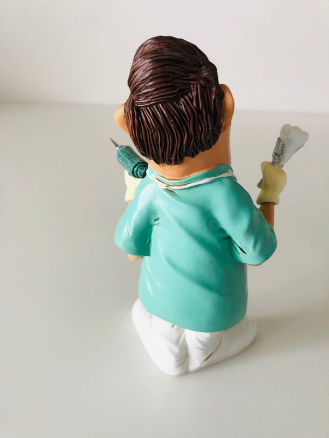 Figura Coleccionismo Dentista de resina