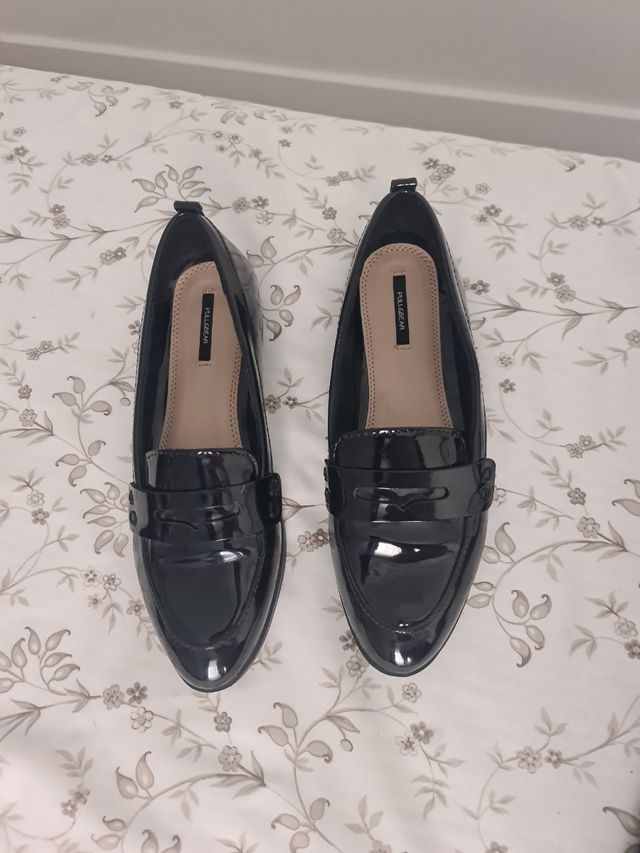 Zapatos de charol color negro talla 37