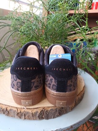 Deportivas Skechers n°38. Son nuevas. SIN estrenar