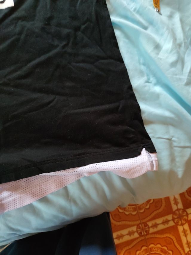 T-shirt hood love never dies nera