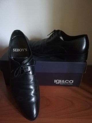 Offerta.scarpe uomo eleganti num. 42 e mezzo 