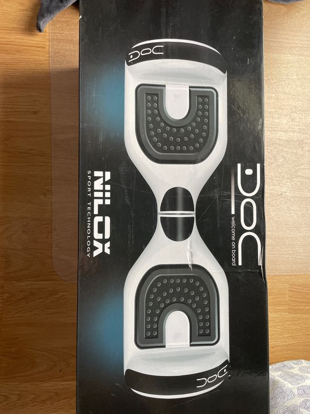 Hoverboard blanco y negro