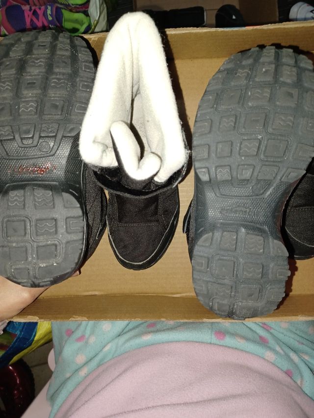 Botas de nieve y lluvia