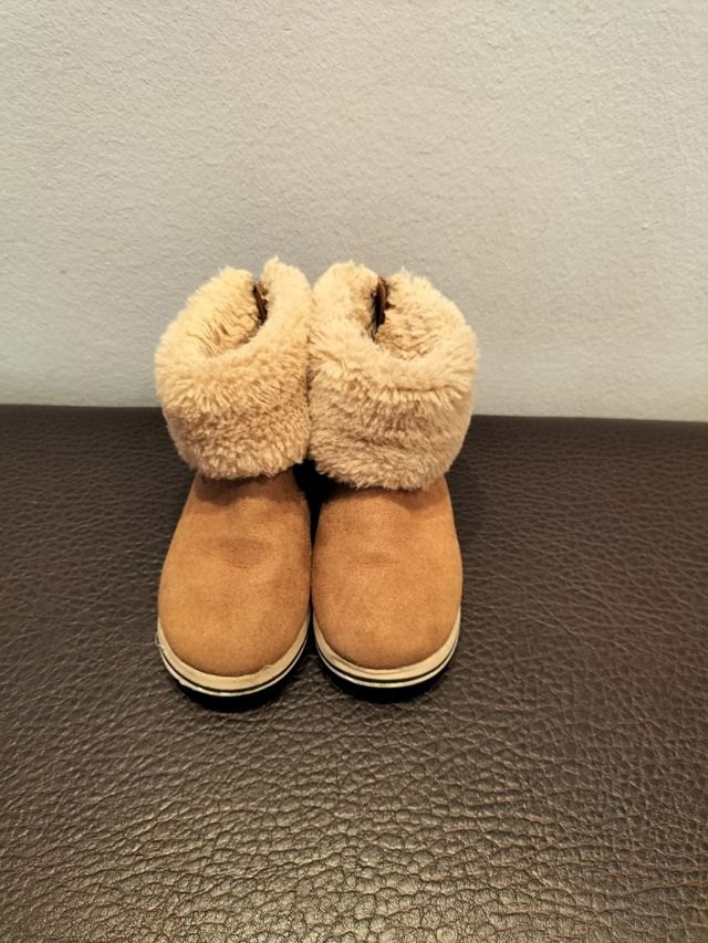 LOTE Botas zara baby N 23
