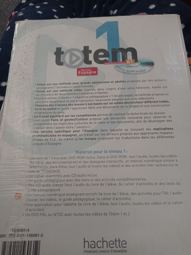 Libro tótem 1 (A1) y libro de actividades