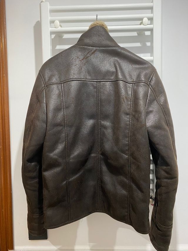 Chaqueta aviador Zara.