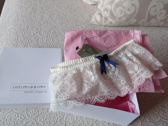 Liga de novia sin estrenar