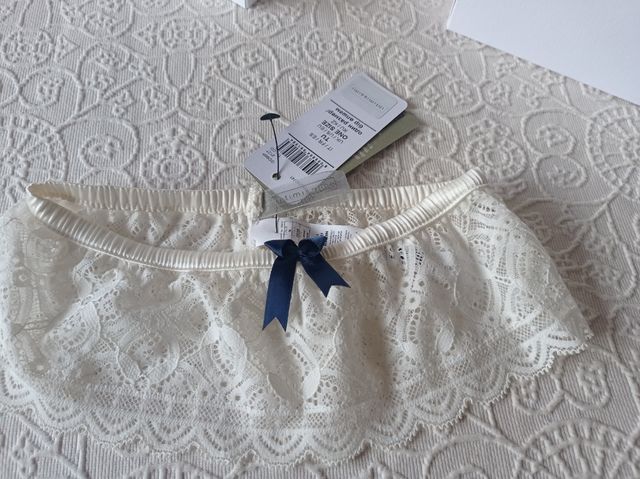 Liga de novia sin estrenar