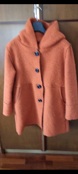 Cappotto con cappuccio, sfoderato. Tg L