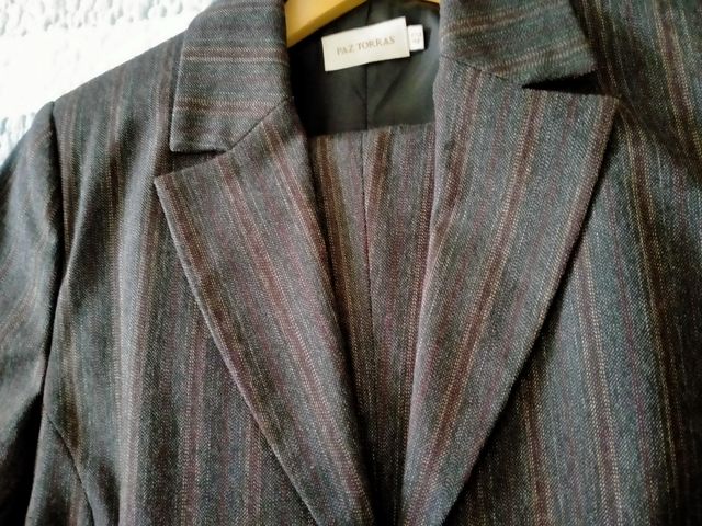 Traje mujer. PAZ TORRAS talla 42