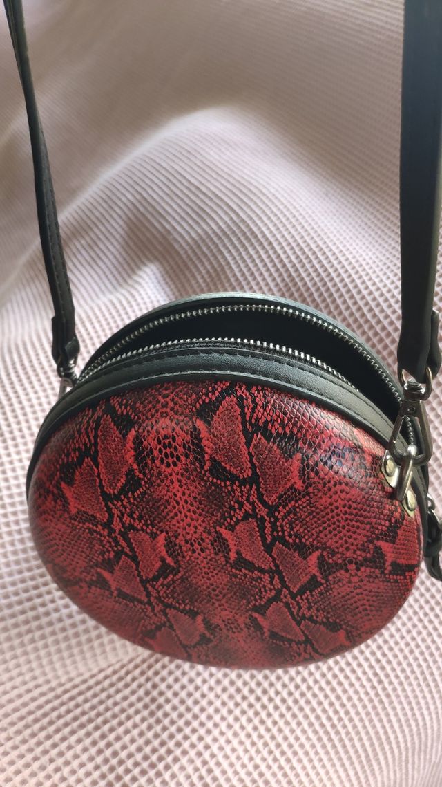 bolso de hombro imitación serpiente 17 cm diámetro