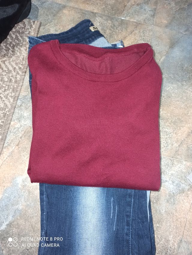 4vaqueros de la talla 36 y uno de la talla42