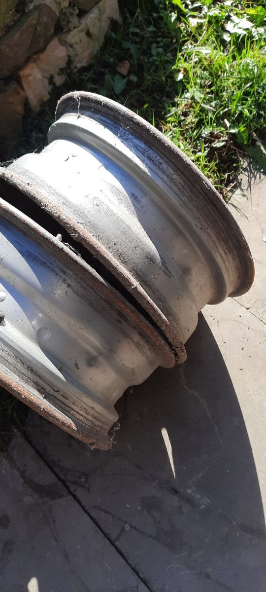 2 llantas chapa  renault 14