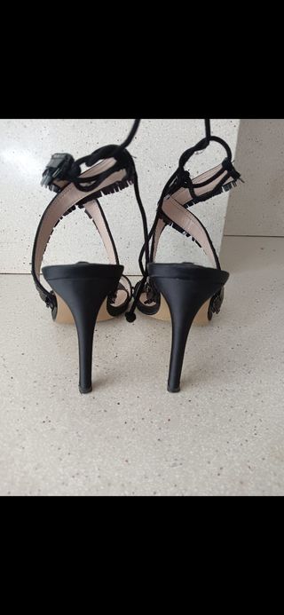 Sandalias MANGO súper nuevas. 