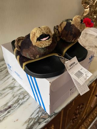  Chanclas Jeremy Scott para Adidas