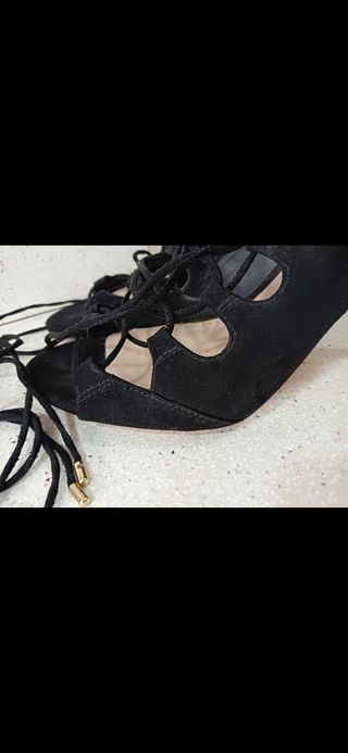 Sandalias MANGO muy nuevas. 