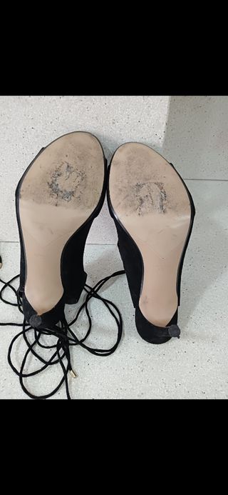 Sandalias MANGO muy nuevas. 