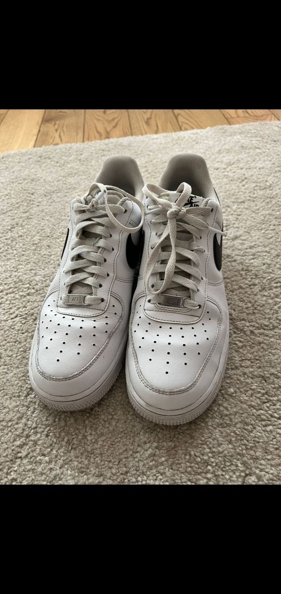 Nike airforce blancas y negras