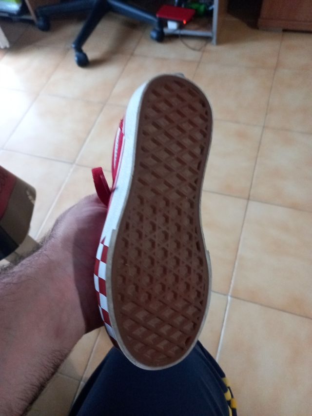 Sneakers VANS con la loro scatola n. 30