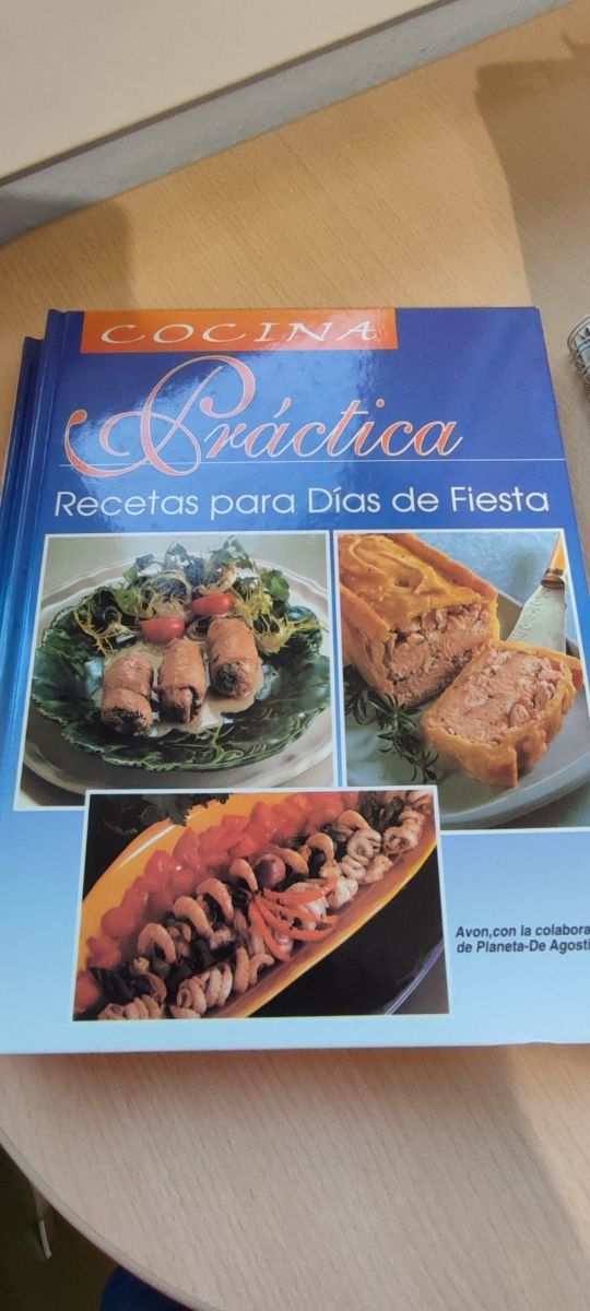 lote de dos libros de recetas de cocina