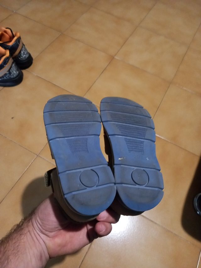 zapatillas chancletas de piel PRIMIGI N29