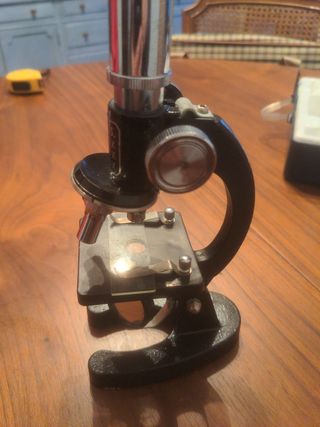 Microscopio de juguete