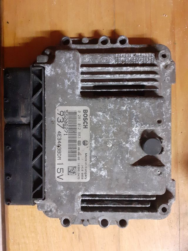 Centralina Bosch 0 281 012 883
