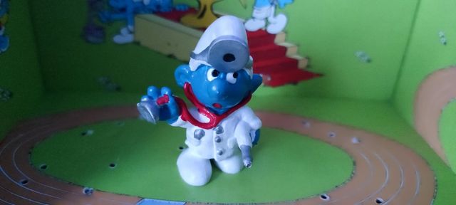 Puffo dottore snurf schtroumpf