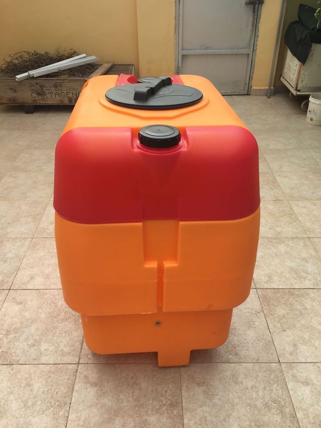 Depósito 400 litros suspendido