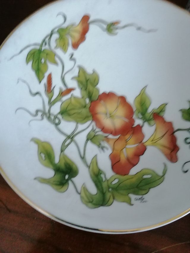 prato pintado à mão 