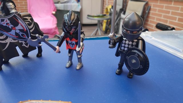 Playmobil caballeros modernos