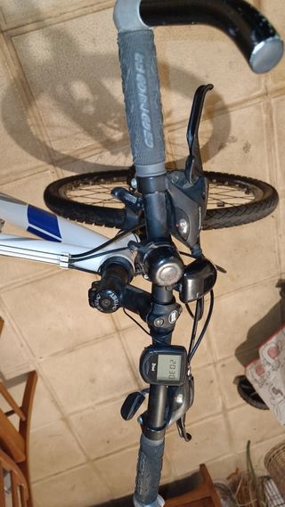 Bici BTT Connor con doble freno disco.