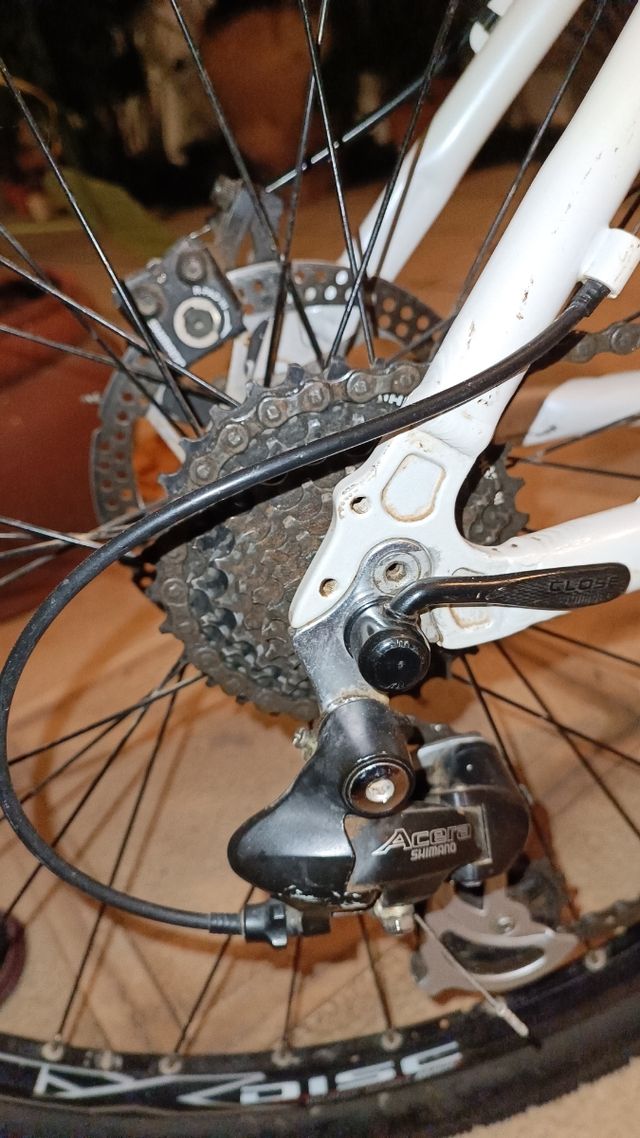 Bici BTT Connor con doble freno disco.