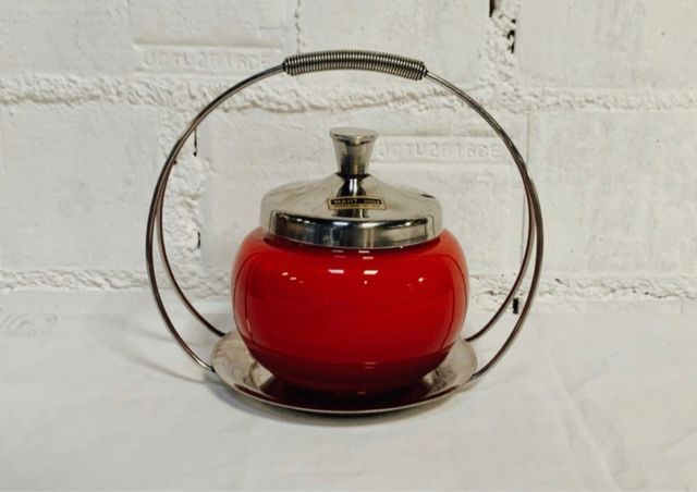 Azucarero vintage opalina roja y acero inoxidable