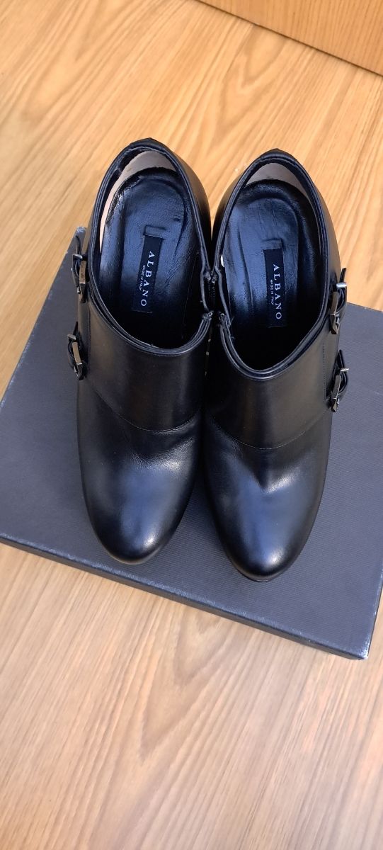 botines piel negra talla 39 marcaAlbano
