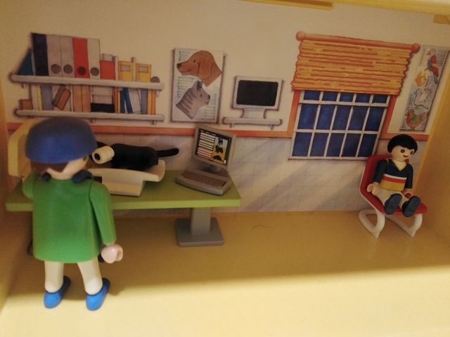 Clínica veterinaria maletín Playmobil