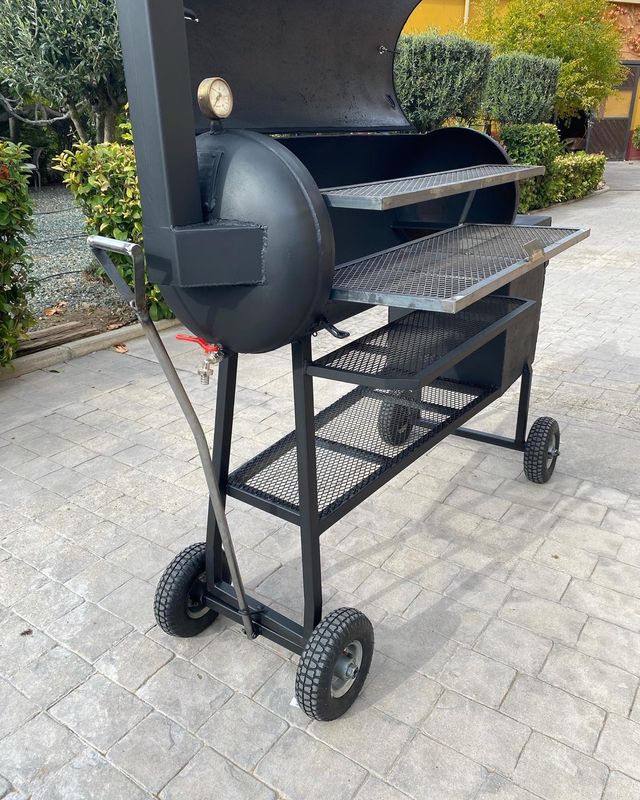 Affumicatore per carne da barbecue