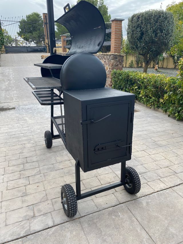 Affumicatore per carne da barbecue