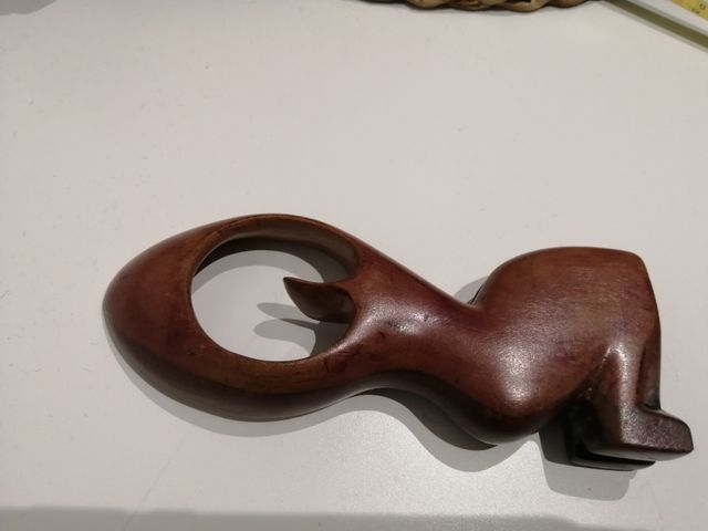 Escultura abstracta mujer