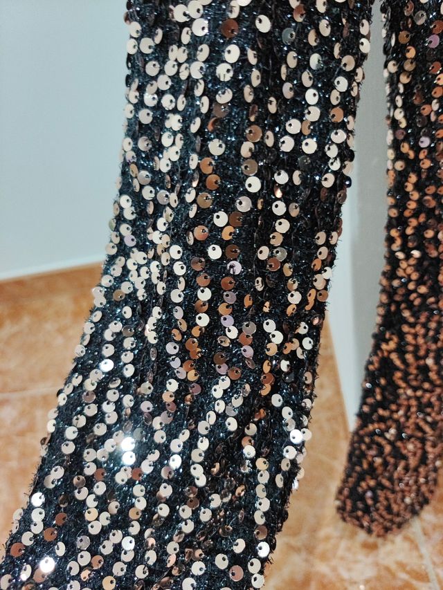 Abito con paillettes dorate taglia XS