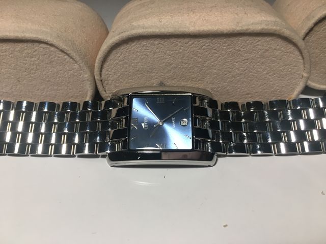 Reloj Lotus