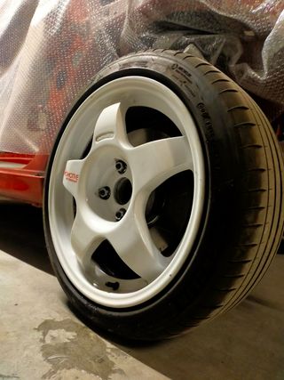 Compomotive Mo5  17"  4x108 SOLO ESTA SEMANA!