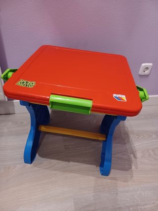 Pizarra pupitre con taburete